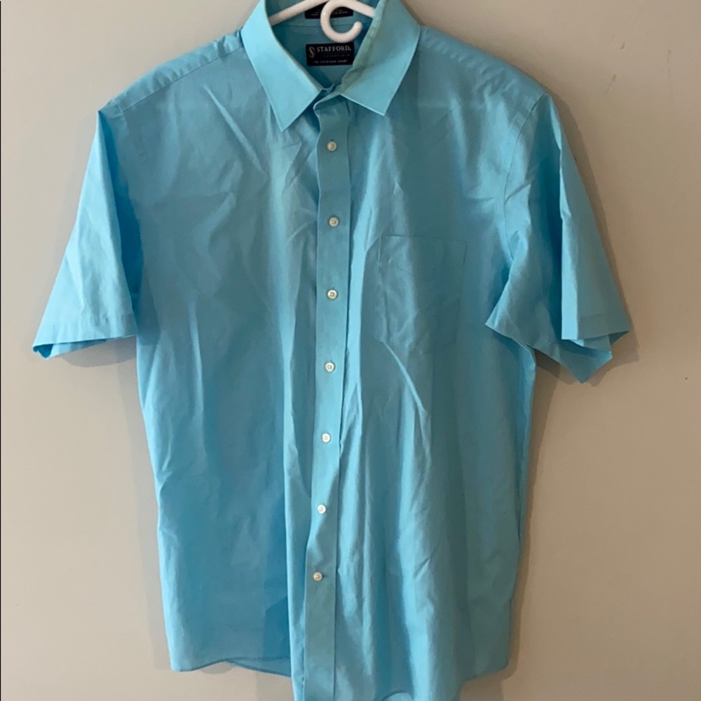 Men’s short sleeve button down shirt